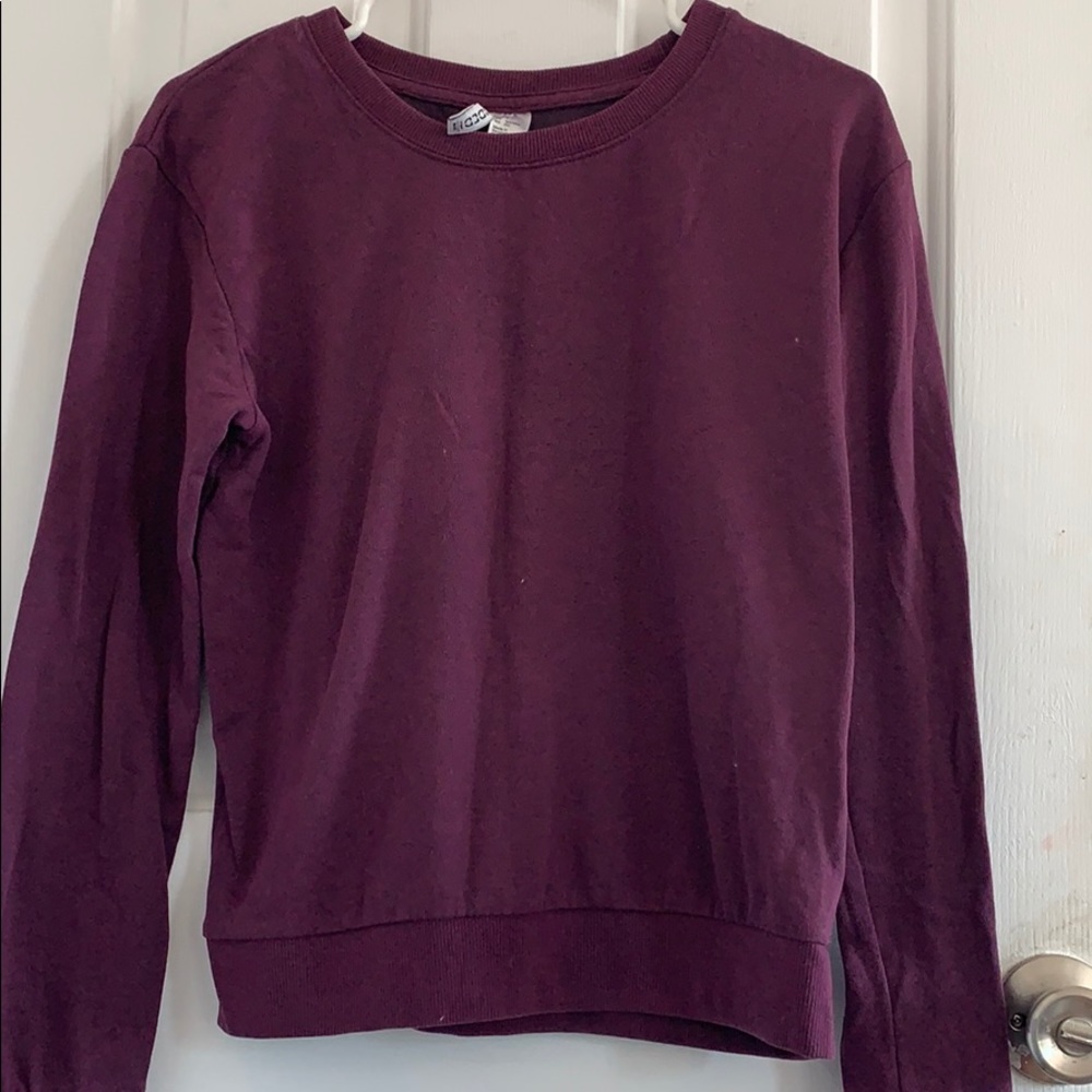 Sweatshirt / purple / cozy
